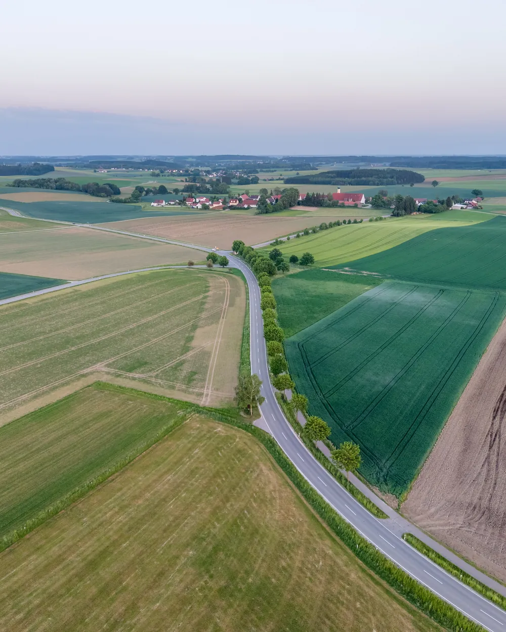 Luftaufnahme von Flurstücken und Feldern im Wittelsbacher Land bei Ried