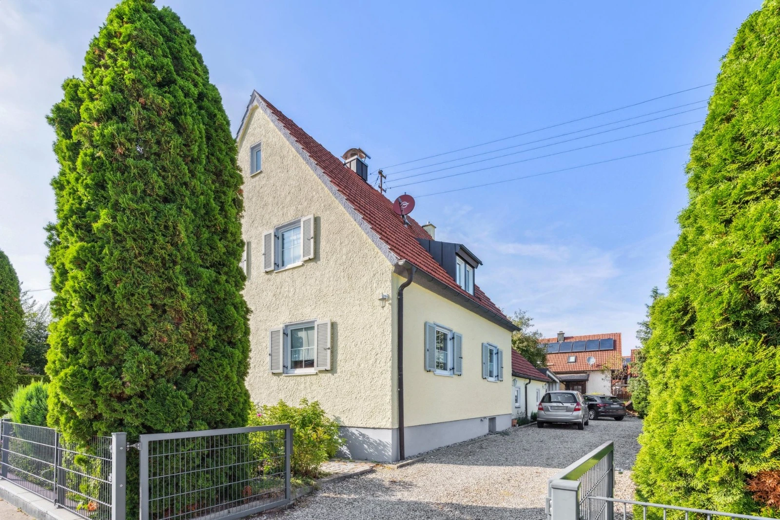 hausverkauf-bei-mindelheim-seitenansicht-alexander-koehler