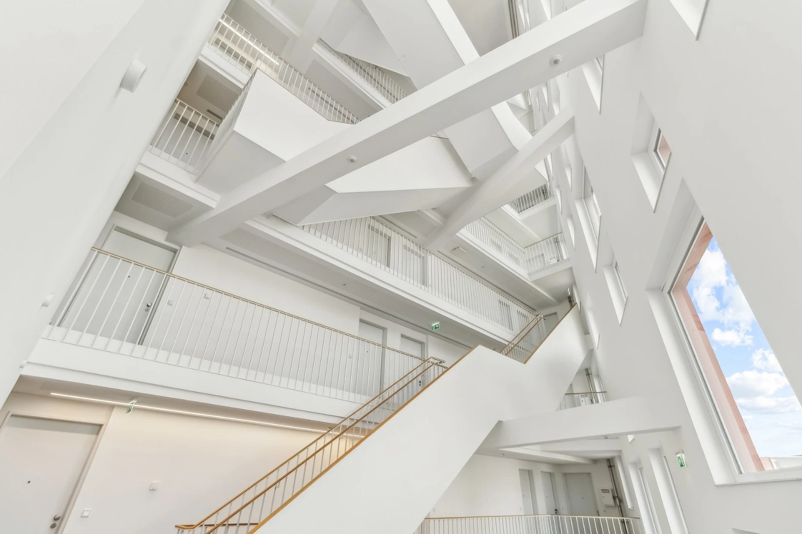 studentenappartement-augsburg-treppenhaus-alexander-koehler